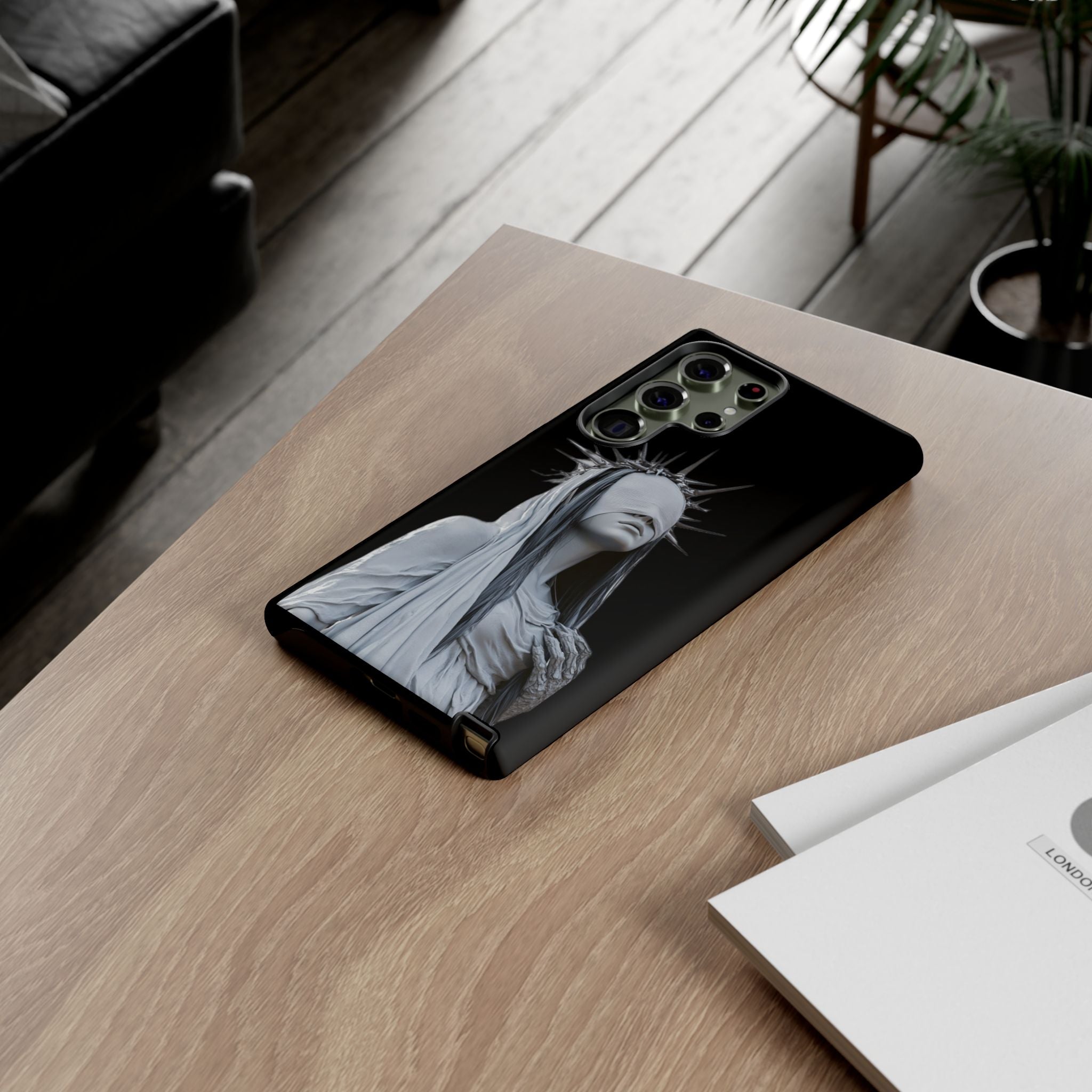 Gothic Statue Phone Case – Blindfolded Lady with Crown Protective Tough Case