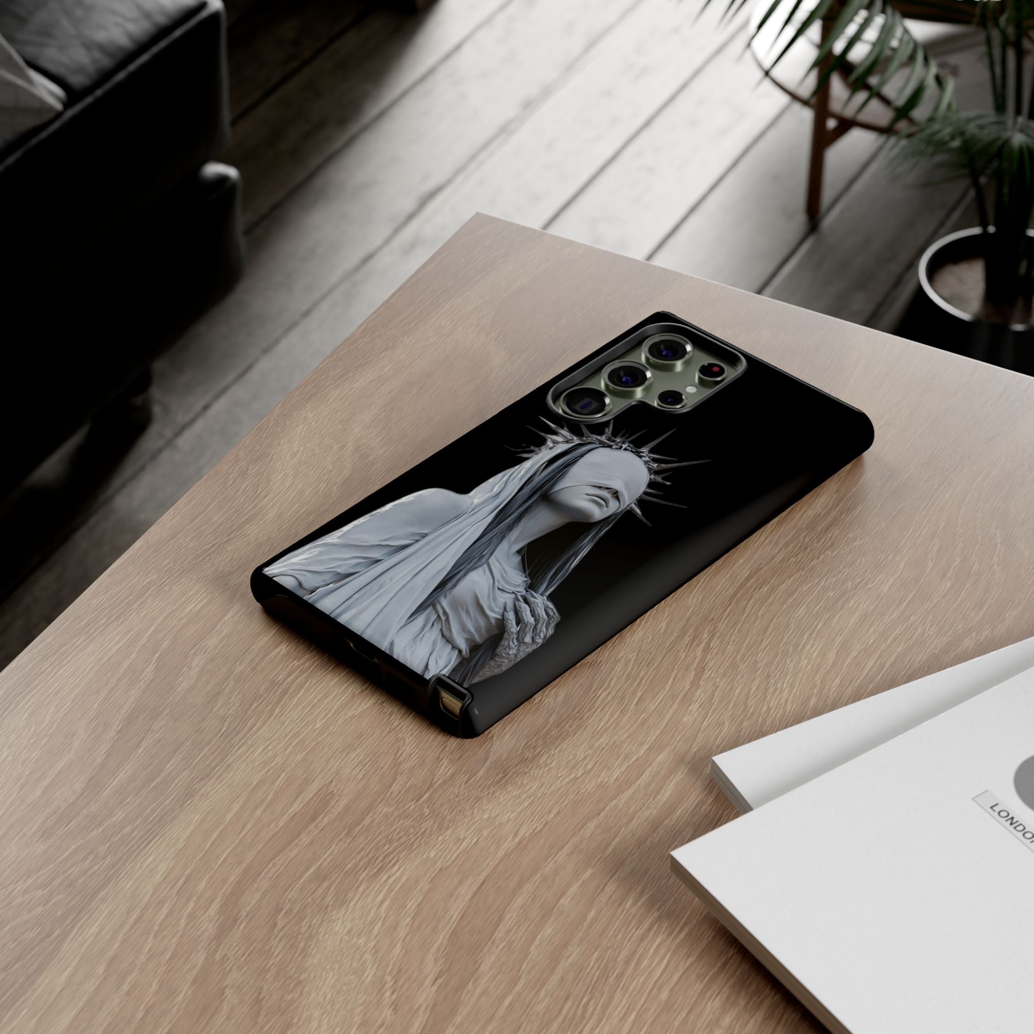 Gothic Statue Phone Case – Blindfolded Lady with Crown Protective Tough Case